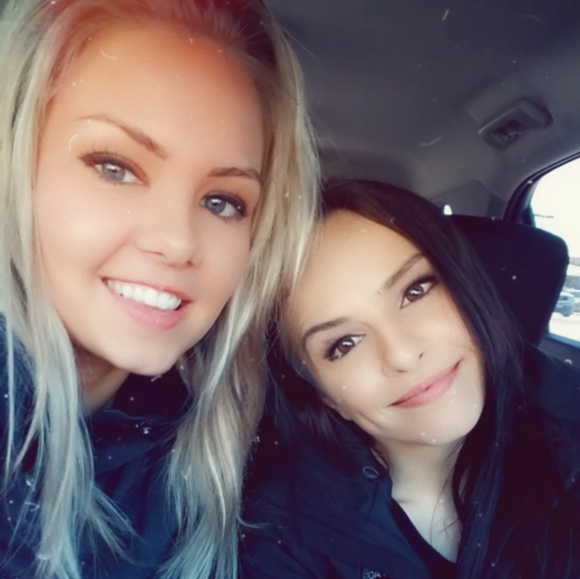 Meet your Posher, Jerolyn - Picture 1 of 1